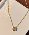 Kare Gold Kolye