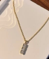 Mini Üçlü Taşlı Kare Kolye