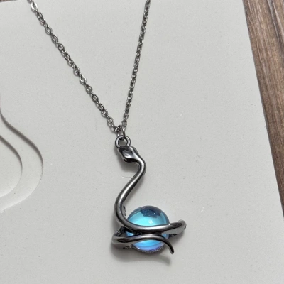 Yılan Mavi Detay Kolye