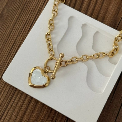 Kalpli Sedefli Kolye