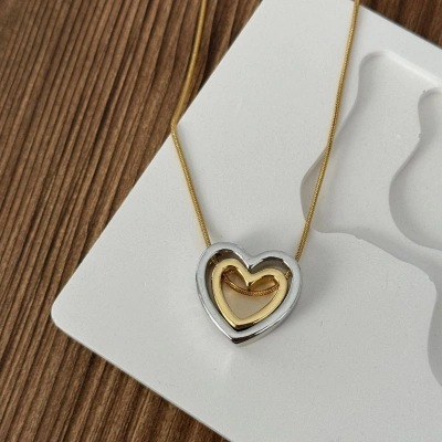 İç İçe Kalpli Kolye