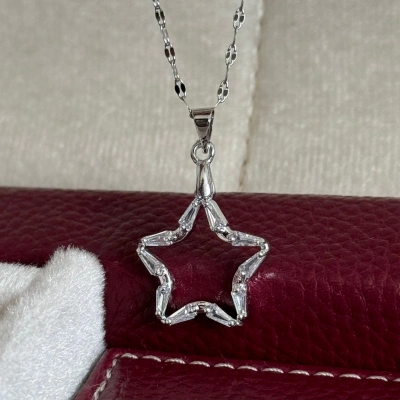 Yıldızlı Beyaz Taşlı Kolye