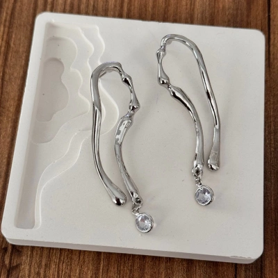 Silver Geometrik Taşlı Küpe