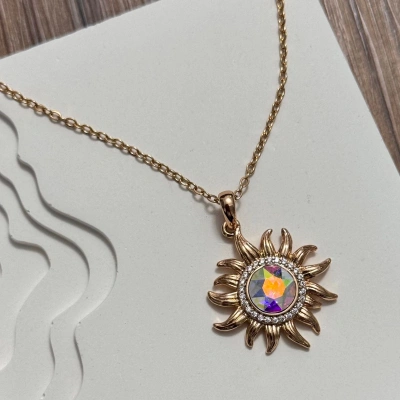 Antik Güneş Taşlı Kolye