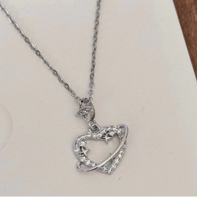 Kalp Taşlı Işıltılı Kolye