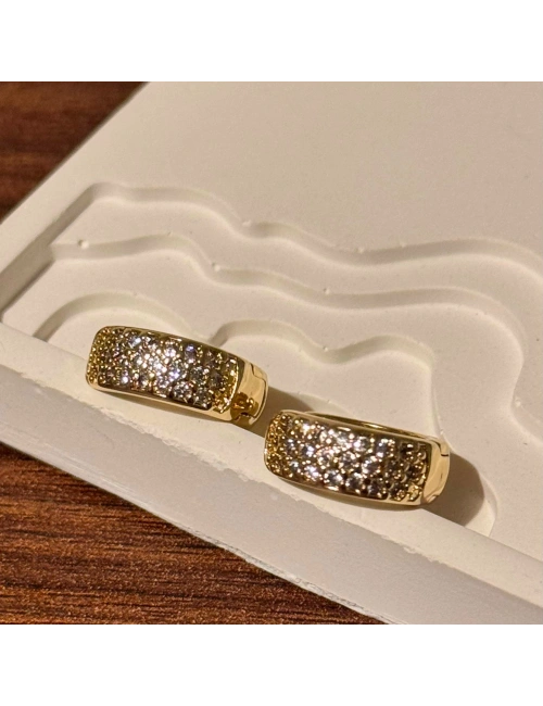 Geniş Taşlı Mini Halka Gold Küpe