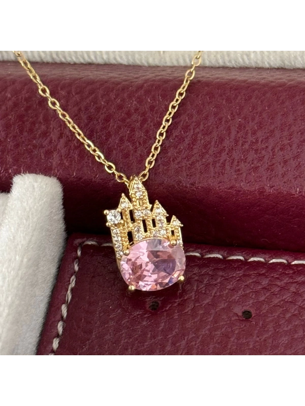 Pembe Kolye