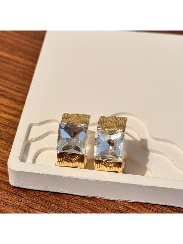 Gold Kare Taşlı Küpe