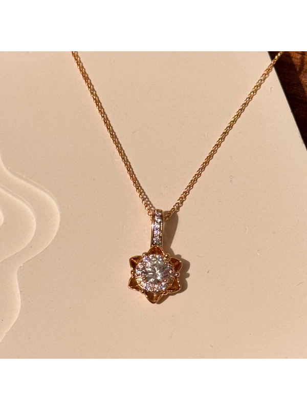 Rose Gold Taşlı Çiçek Kolye