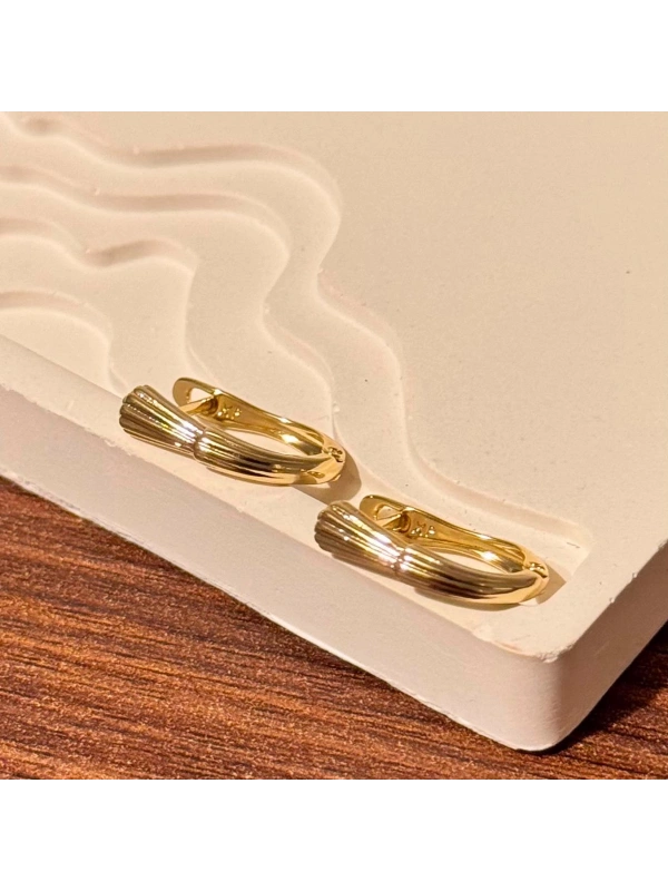 Gold Mini Çizgili Küpe
