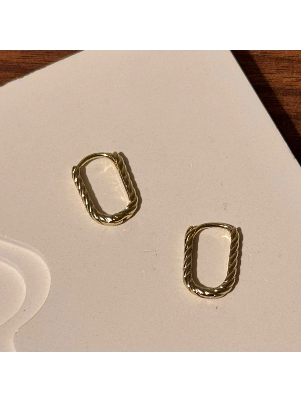 Gold İnce Mini Küpe