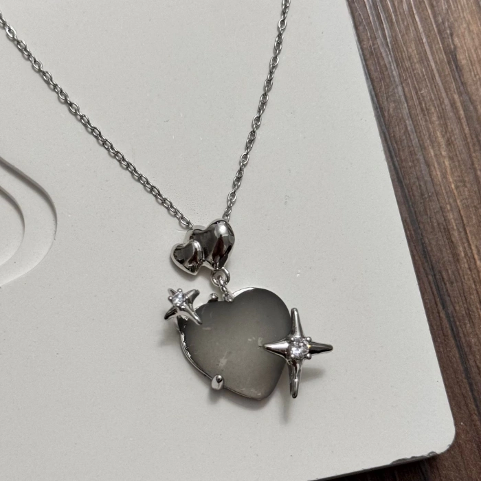 Kalp Taş Silver Kolye