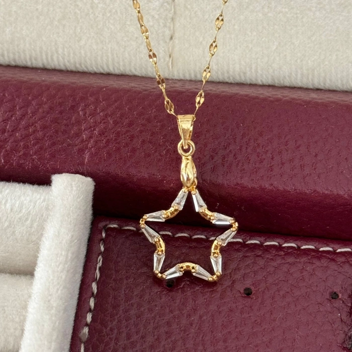 Gold Yıldız Kolye