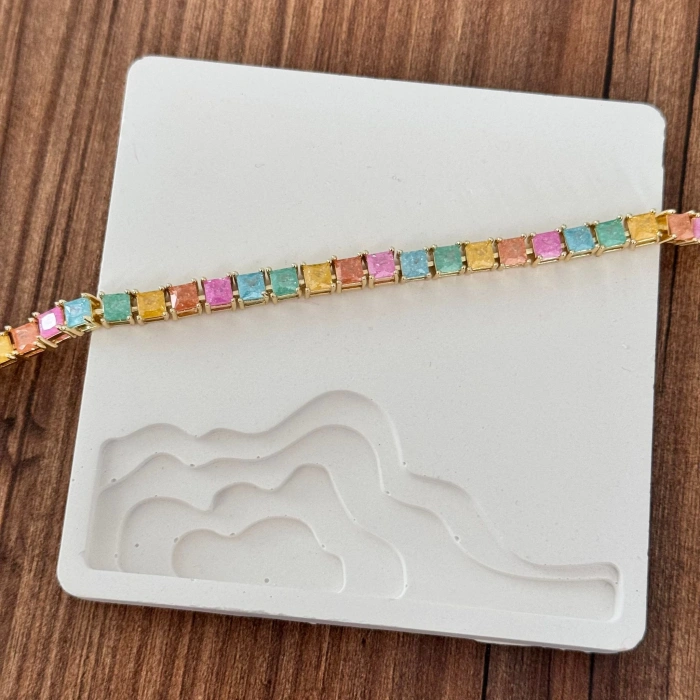 Kare Sıralı Renkli Taşlı Bileklik