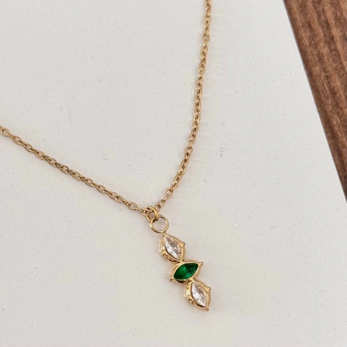 Yeşil Taşlı İnce Minimal Kolye