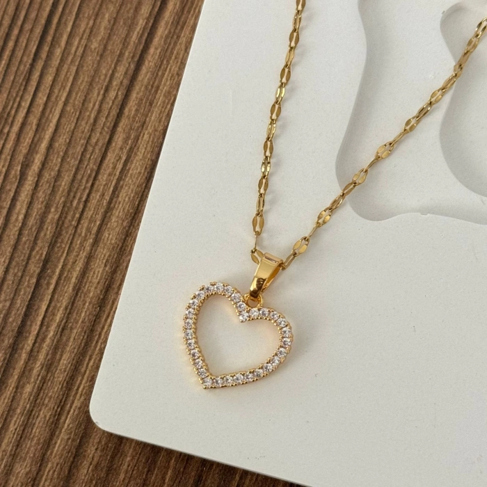 Kalp Gold Taşlı Kolye