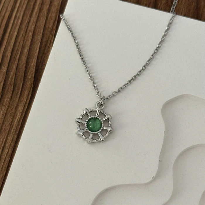 Yeşil Taşlı Minimal Kolye