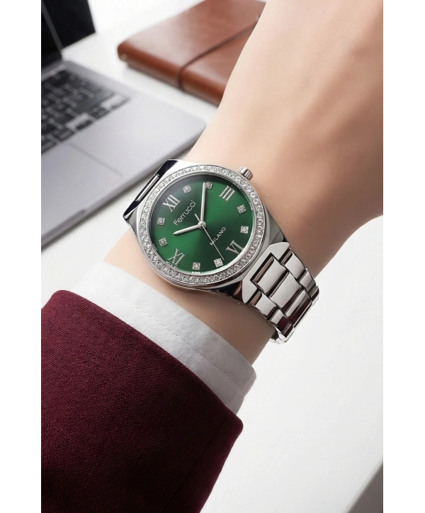 Çelik Kordon Taşlı Çelik Kasa Kadın Kol Saati Gümüş-Yeşil sdfer192