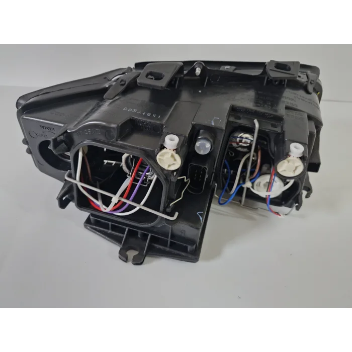 AUDİ A4 SOL ÖN FAR MOTORSUZ SIFIR 2001-2004