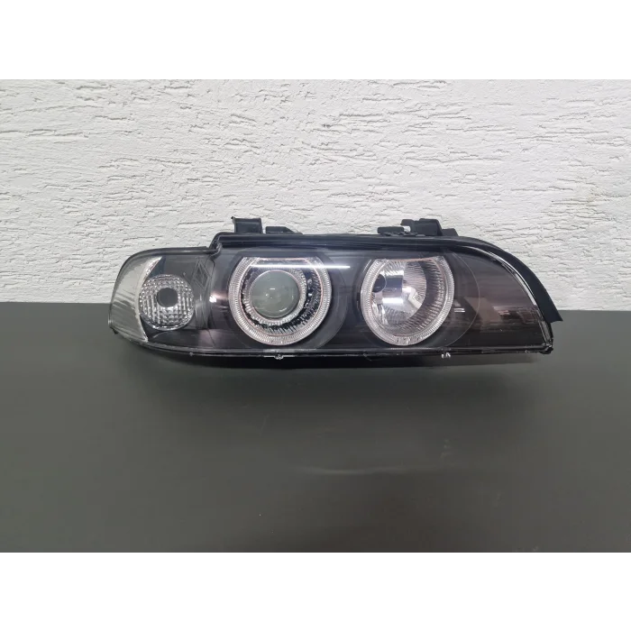 BMW E39 SAĞ ÖN FAR (SİYAH) BEYAZ SİNYAL SIFIR 2001-2003