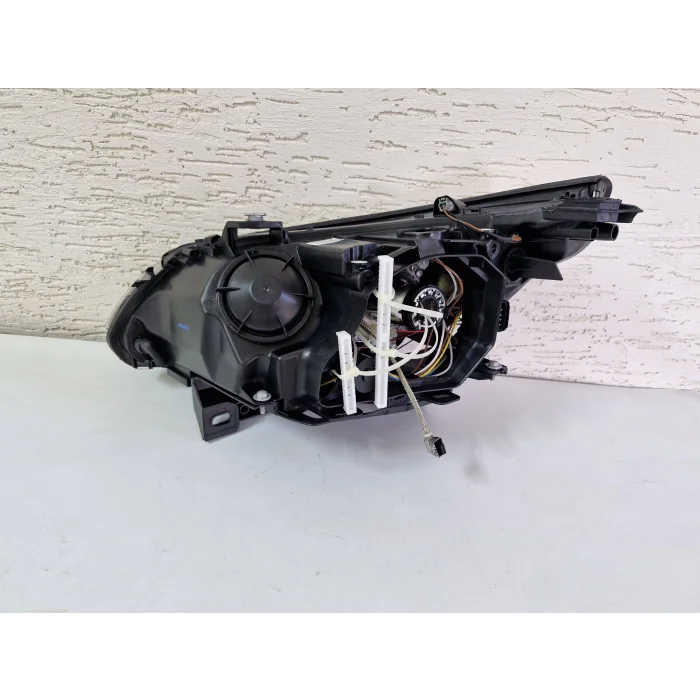 BMW E60 520 ZENON SAĞ ÖN FAR SIFIR 2003-2007