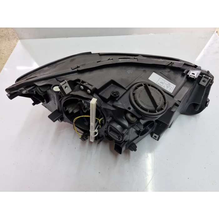 BMW F10 LCI 520 SOL ÖN FAR TEK MERCEKLİ ZENONSUZ 2011-2014