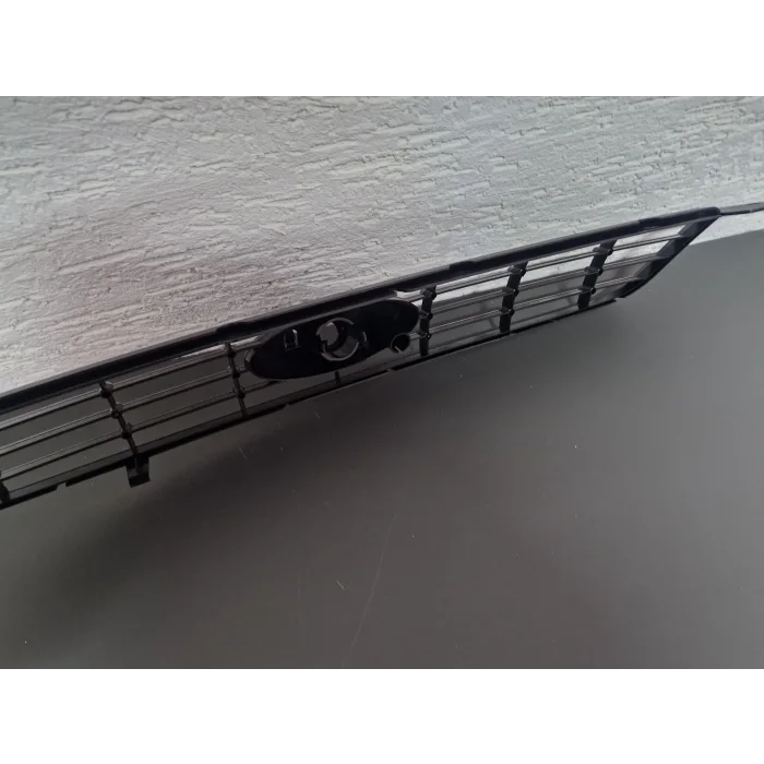 FORD FOCUS ÖN PANJUR SİYAH 2008-2012 SIFIR KARGO HASARLI
