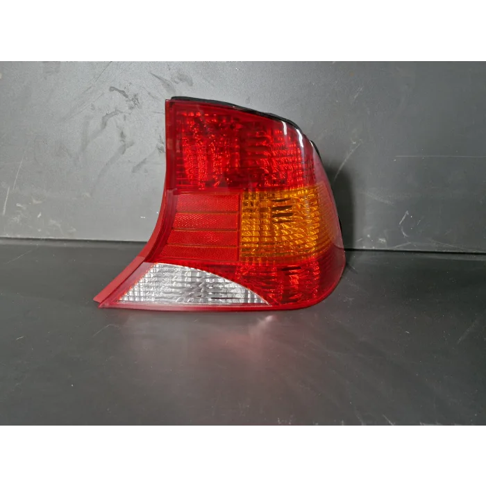 FORD FOCUS SEDAN SAĞ ARKA STOP LAMBASI SIFIR 1998-2004