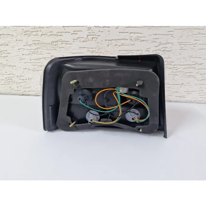 HYUNDAİ EXCEL SAĞ ARKA STOP LAMBASI DUYLU SIFIR 1992-1994