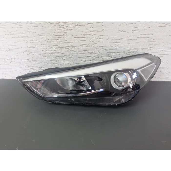 HYUNDAİ TUCSON SOL ÖN FAR LEDSİZ MOTORLU SIFIR 2015-2018
