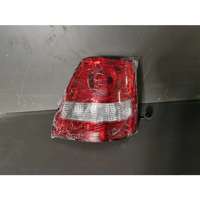 KİA SORENTO SAĞ ARKA STOP LAMBASI SIFIR 2002-2006