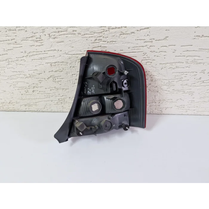 MAZDA 323 SEDAN SOL ARKA STOP LAMBASI SIFIR 1998-2001