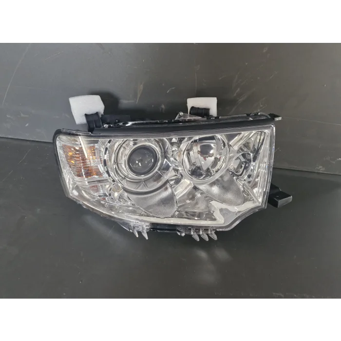 MİTSUBİSHİ L200 SAĞ ÖN FAR SIFIR MERCEKLİ MOTORLU 2010-2014