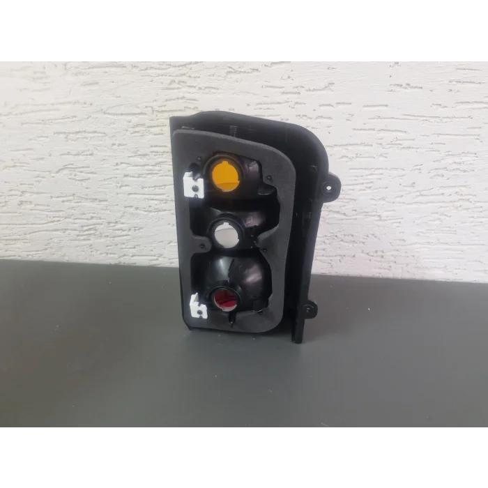 MİTSUBİSHİ L300 SAĞ ARKA STOP LAMBASI DUYSUZ SIFIR 1987-1997