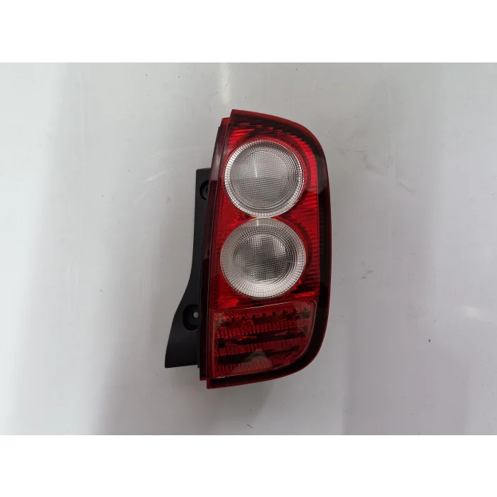 NISSAN MİCRA SAĞ ARKA STOP LAMBASI 2003-2005 SIFIR AYARINDA