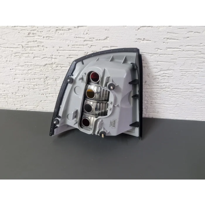 OPEL ASTRA G SAĞ ARKA STOP LAMBASI FÜME SIFIR 1998-2004