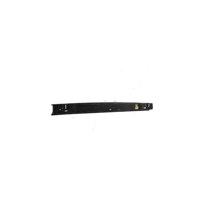 PANEL TRAVERSI UST ON R9
