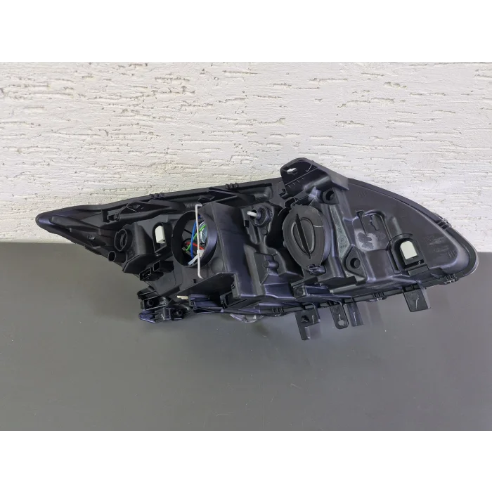 RENAULT LAGUNA 3 SOL ÖN FAR MOTOR ÜZERİNDE DEĞİL SIFIR 2007-2010