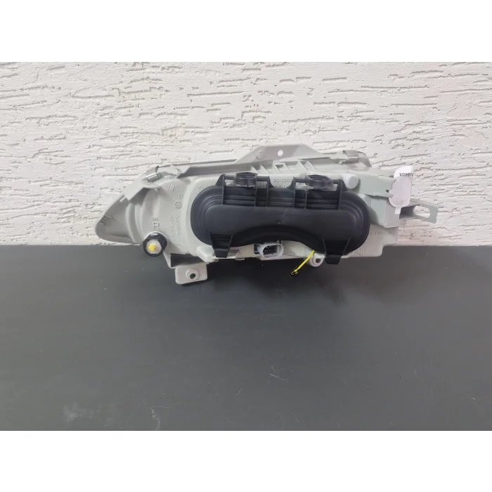 RENAULT LAGUNA SAĞ ÖN FAR ELEKTRİKLİ SIFIR 1994-1998