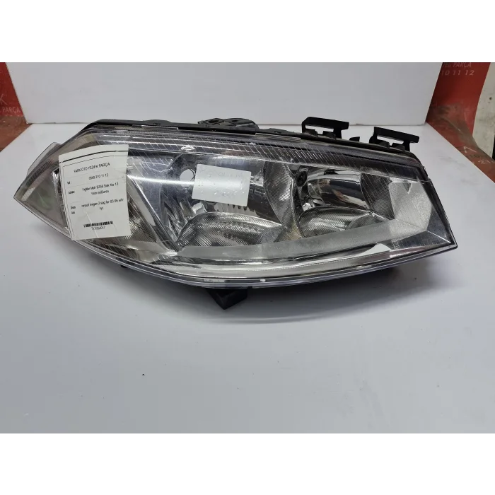 RENAULT MEGANE 2 SAĞ ÖN FAR 2003-2006 SIFIR AYARINDA