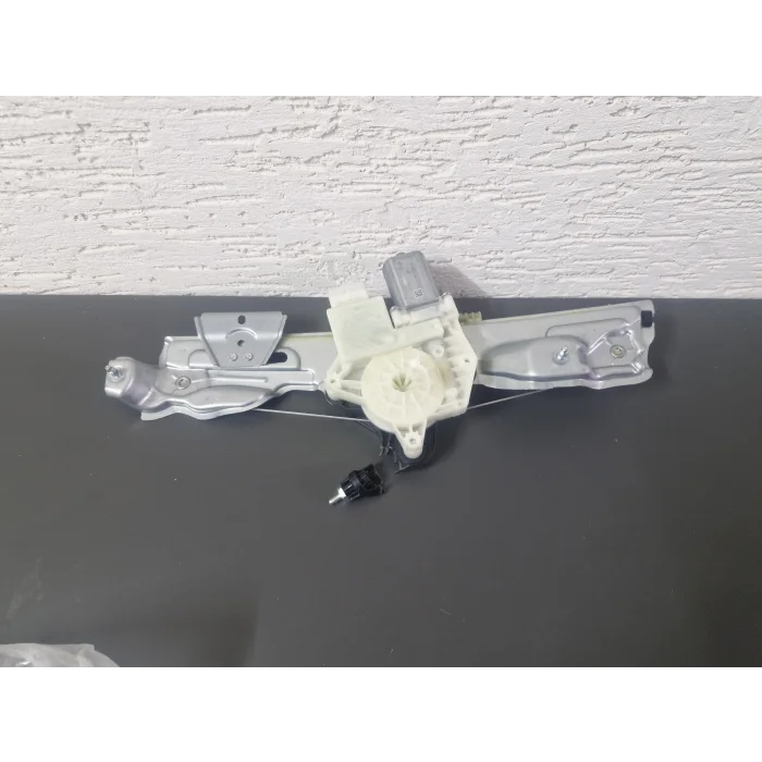 RENAULT MEGANE 4 SOL ARKA CAM KRİKOSU ORJİNAL 2016-2024 SIFIR AYARINDA