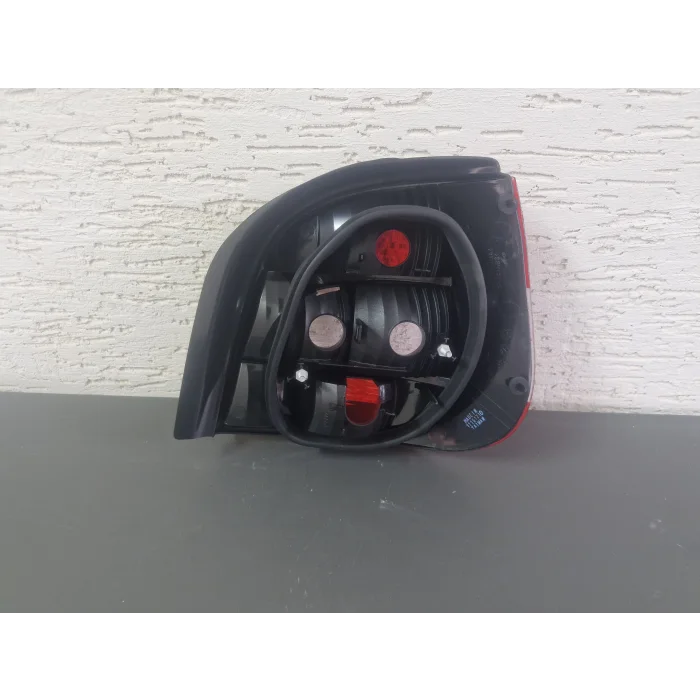 RENAULT SCENİC SOL ARKA STOP LAMBASI DUYSUZ SIFIR 1999-2003