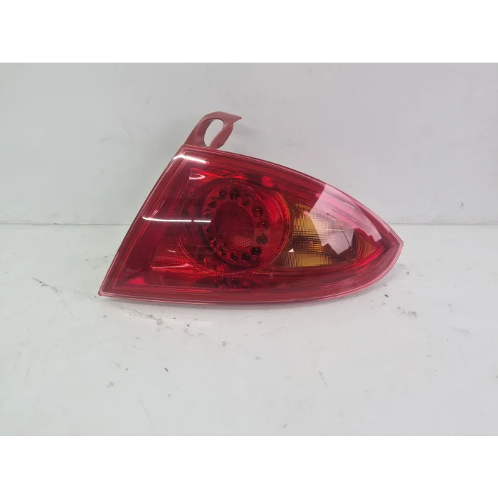 SEAT LEON SAĞ ARKA STOP LAMBASI SIFIR VALEO 2005-2009