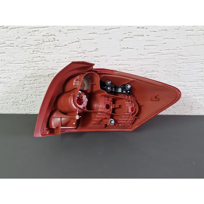 TOYOTA AURİS SOL ARKA STOP LAMBASI ULO SIFIR 2006-2009