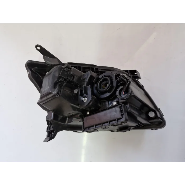 TOYOTA AVENSİS MERCEKLİ SOL ÖN FAR 2003-2005 SIFIR AYARINDA