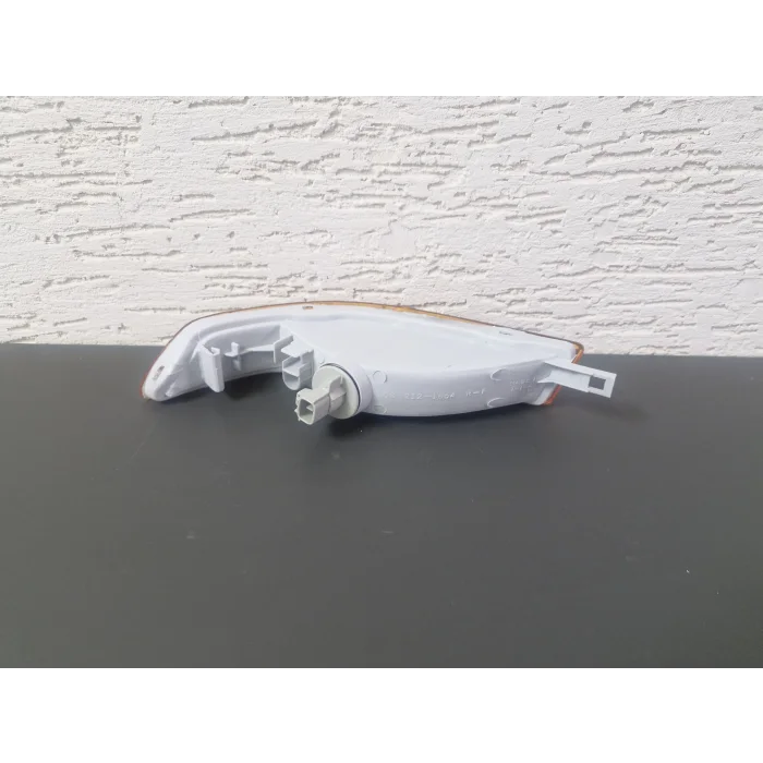 TOYOTA COROLLA ÖN TAMPON SİNYAL LAMBASI SAĞ SIFIR 1993-1998