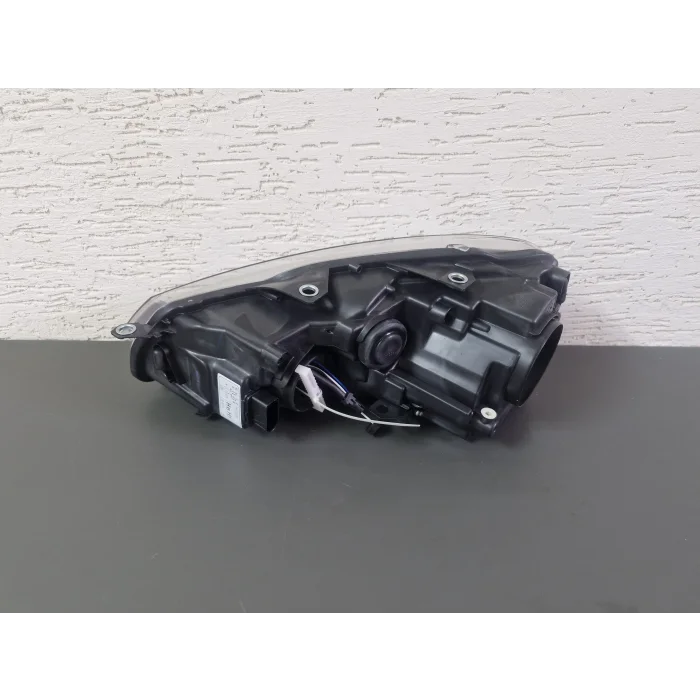 VOLKSWAGEN GOLF 6 SAĞ ÖN FAR MOTORLU 2008-2013 SIFIR AYARINDA