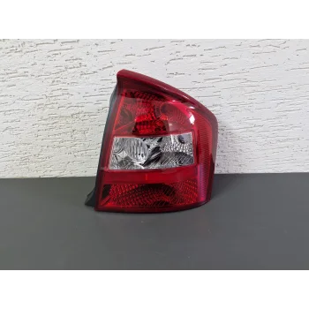 KİA CERATO SEDAN SAĞ ARKA STOP LAMBASI SIFIR 2004-2006