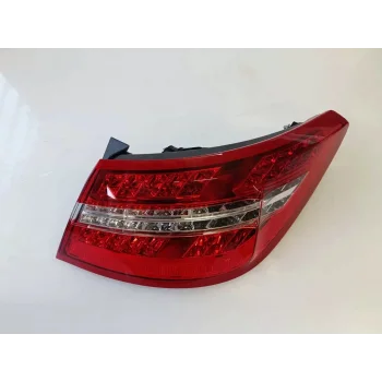 MERCEDES E-CLASS W207 C207 COUPE E180 E200 E250 SAĞ STOP DIS LEDLİ 2009-2013