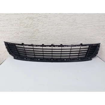 RENAULT MEGANE 3 ÖN TAMPON ORTA IZGARA SIFIR 2010-2014